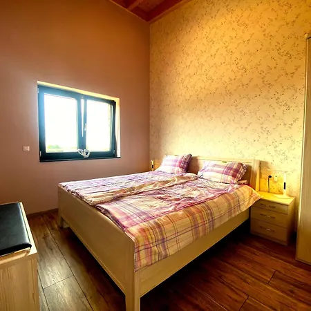 Am Weiher Kategorie 2 *